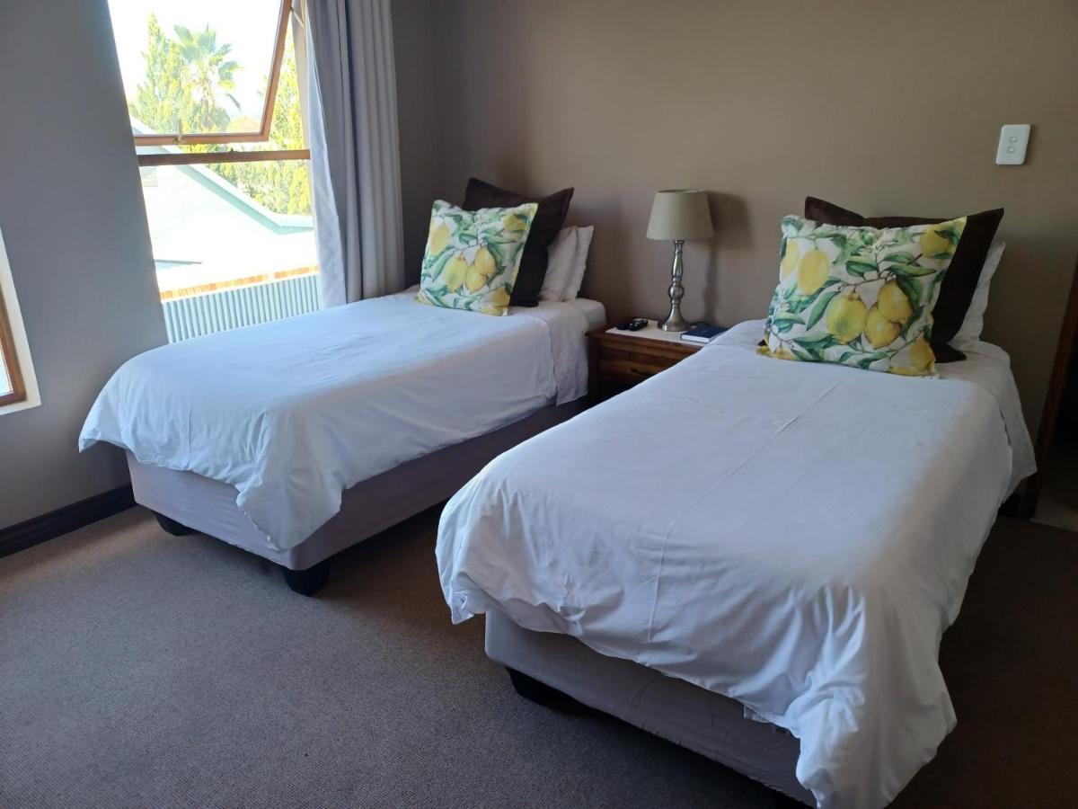 Karoo Sun Boutique Guest House Oudtshoorn Exterior foto